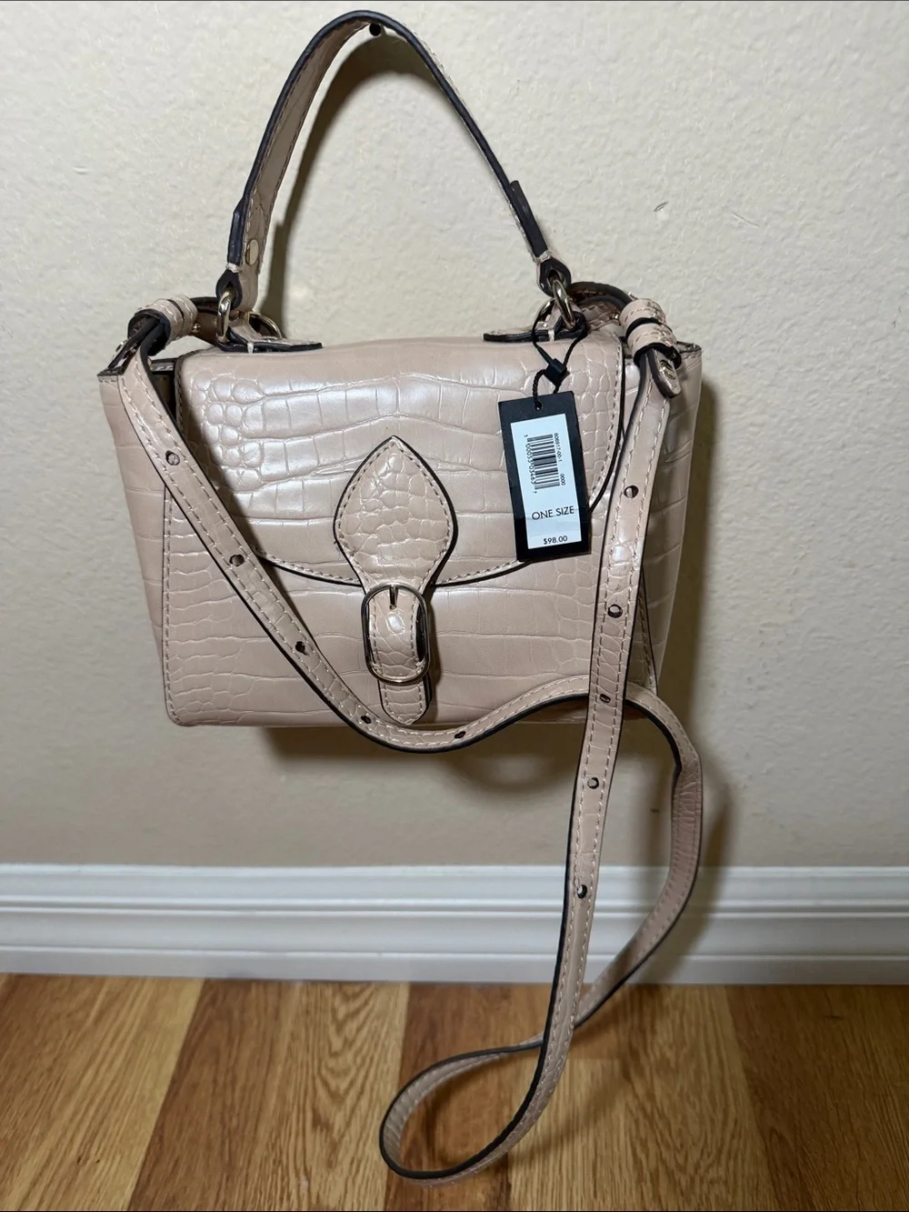 Banana Republic bone-colored purse